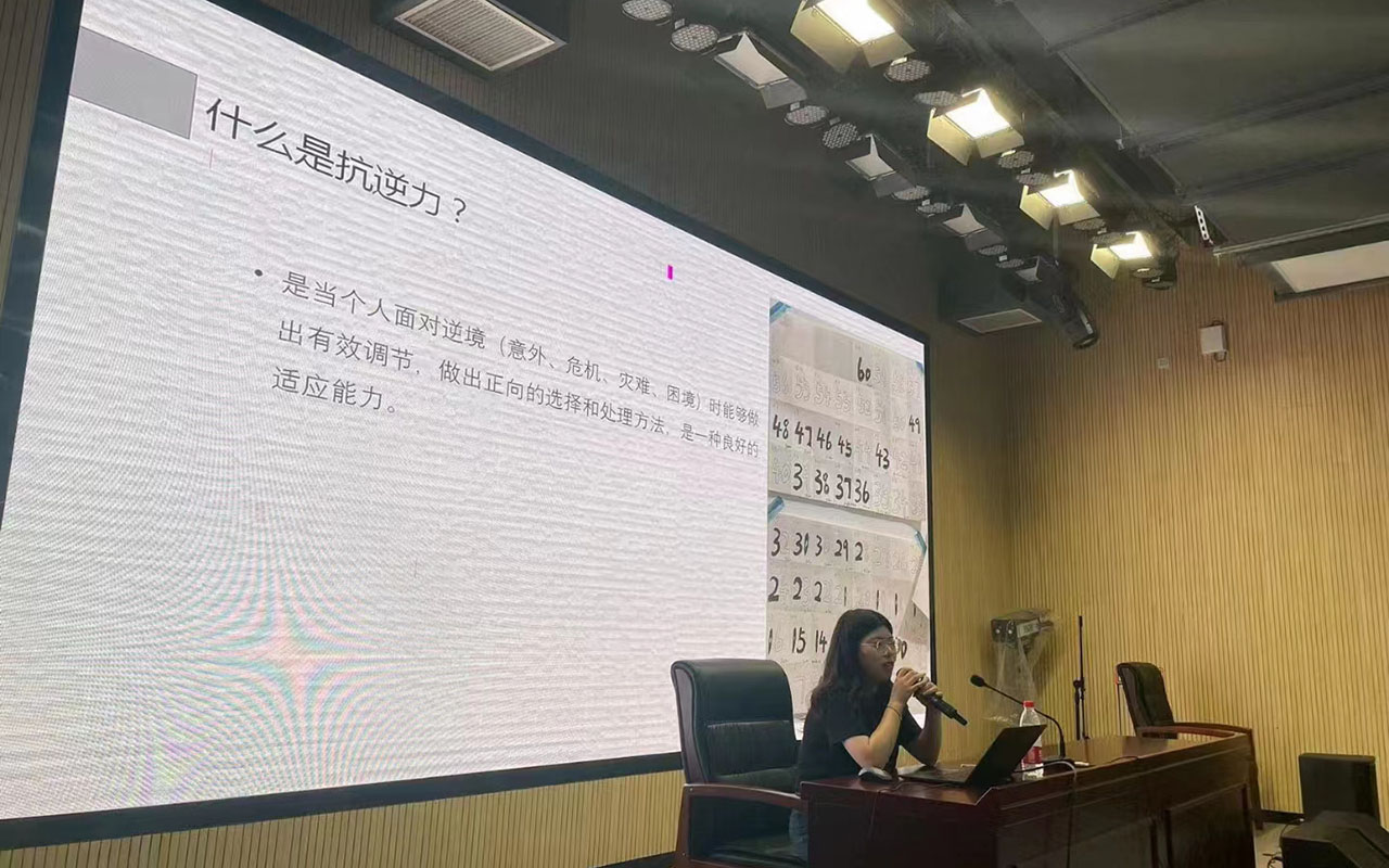 淮南董玉娣中学